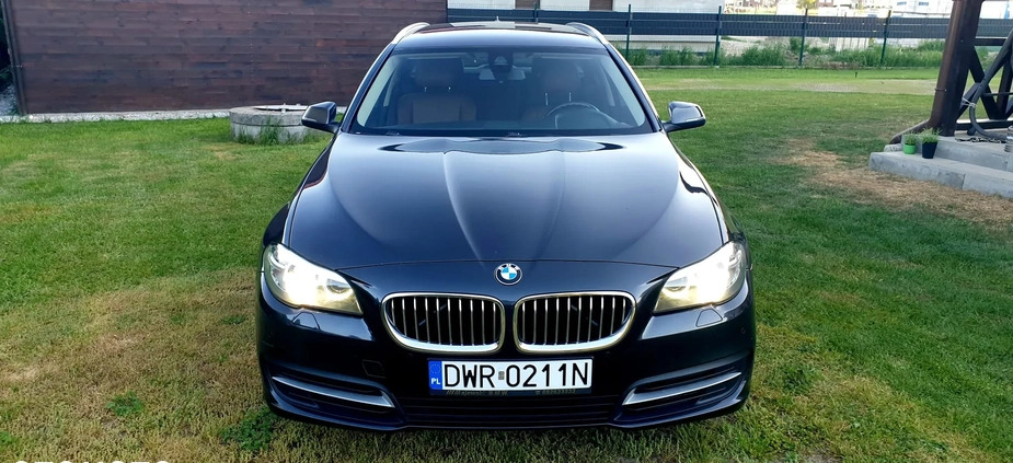 BMW Seria 5 cena 74900 przebieg: 221000, rok produkcji 2016 z Oława małe 352